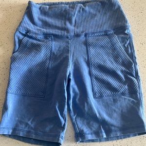 Aerie biker shorts size small